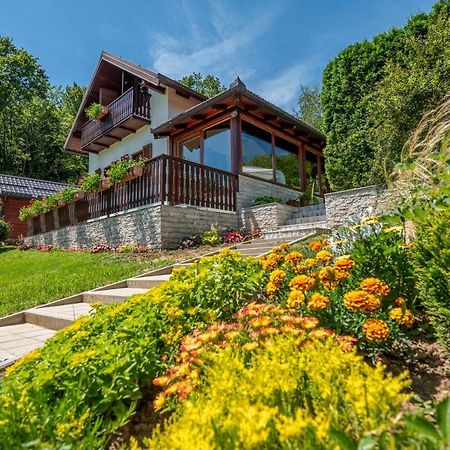 Holiday Home Mare Near River 카를로바츠 외부 사진