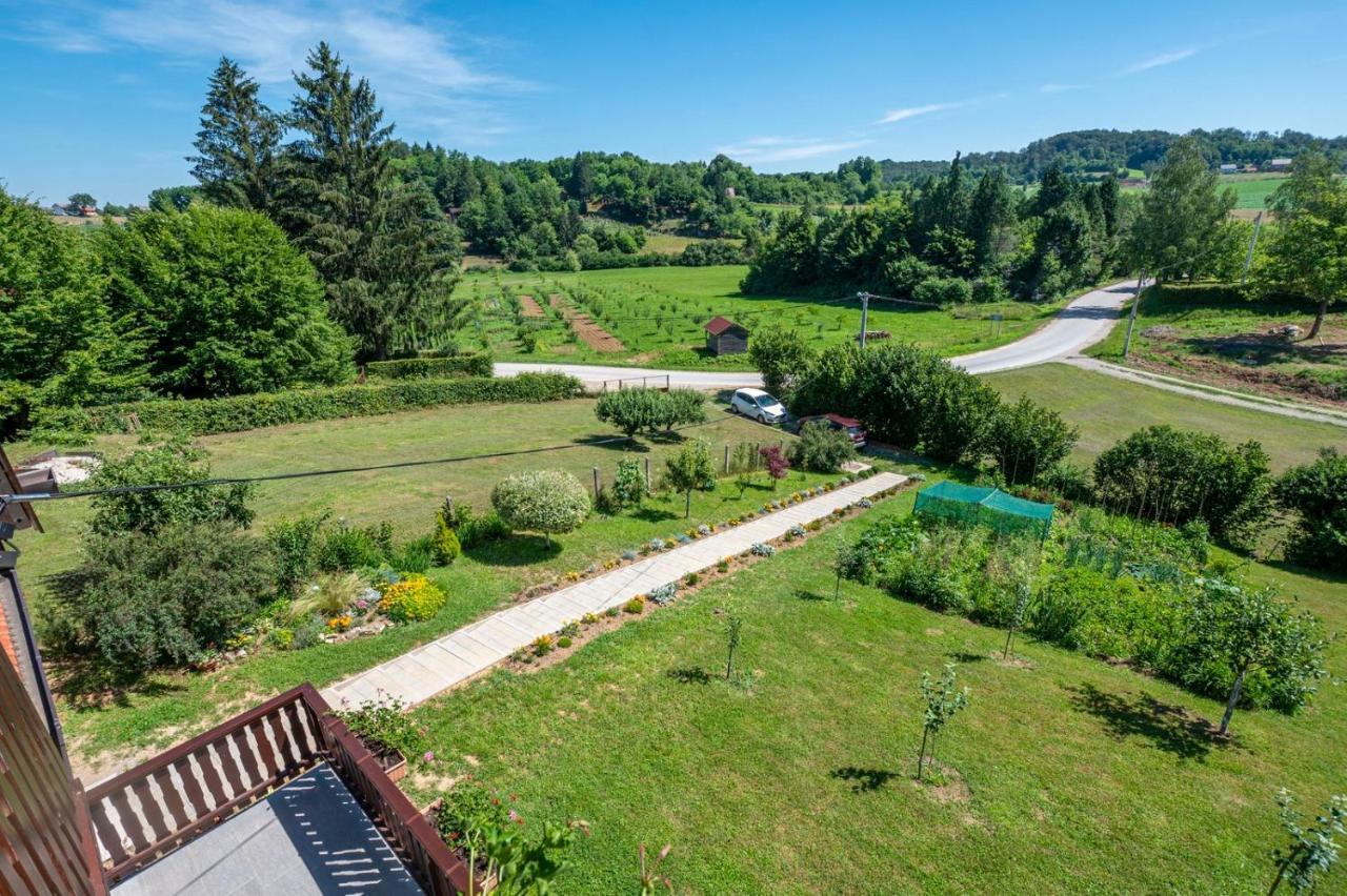 Holiday Home Mare Near River 카를로바츠 외부 사진